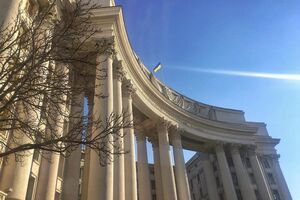 МИД Украины призвал к увеличению санкционного давления на Россию из-за решений Кремля по паспортам для жителей ОРДЛО