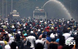 У Каракасі почалися сутички із силовиками