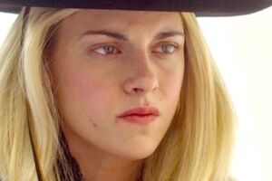 Главная героиня придумала альтер-эго