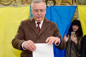 За результатами першого туру виборів Гриценко посів п'яте місце