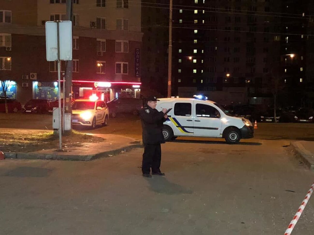 Слідство опитує очевидців і вивчає записи камер спостереження