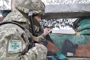 На Донбасі поранено українського прикордонника