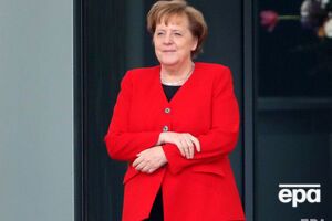 1 апреля Меркель поздравила Порошенко с выходом во второй тур президентских выборов