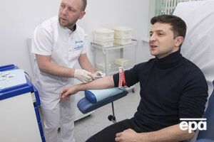 Кірякулов (зліва): У мене з дитинства була мрія стати актором та лікарем. Лікарем я став, а от актором, думаю, це ще попереду