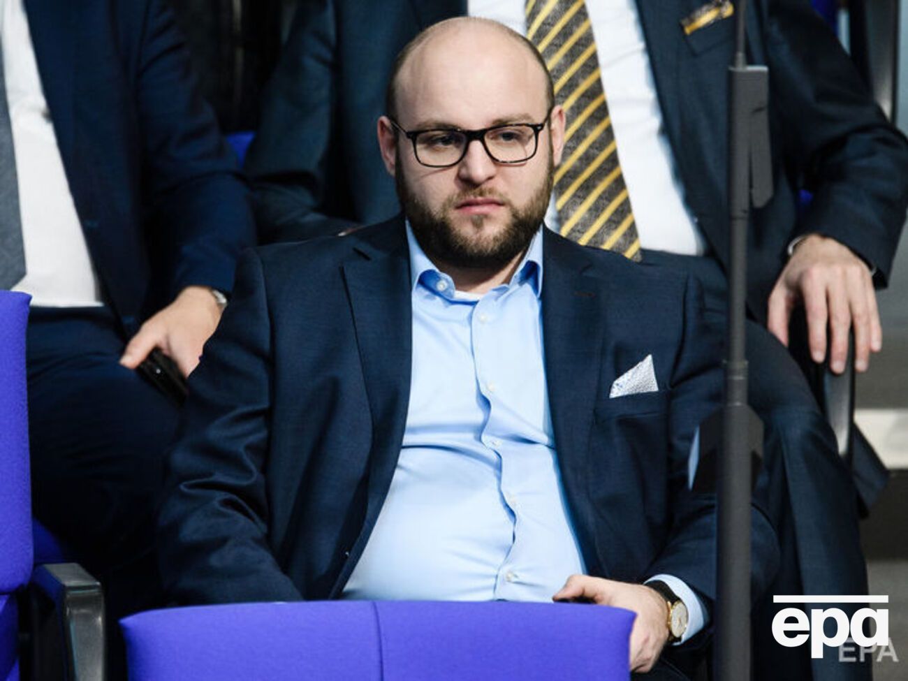Фронмаєр представляє правопулістську партію "Альтернатива для Німеччини"