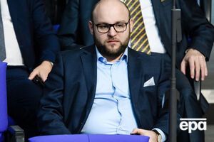 Фронмаєр представляє правопулістську партію "Альтернатива для Німеччини"
