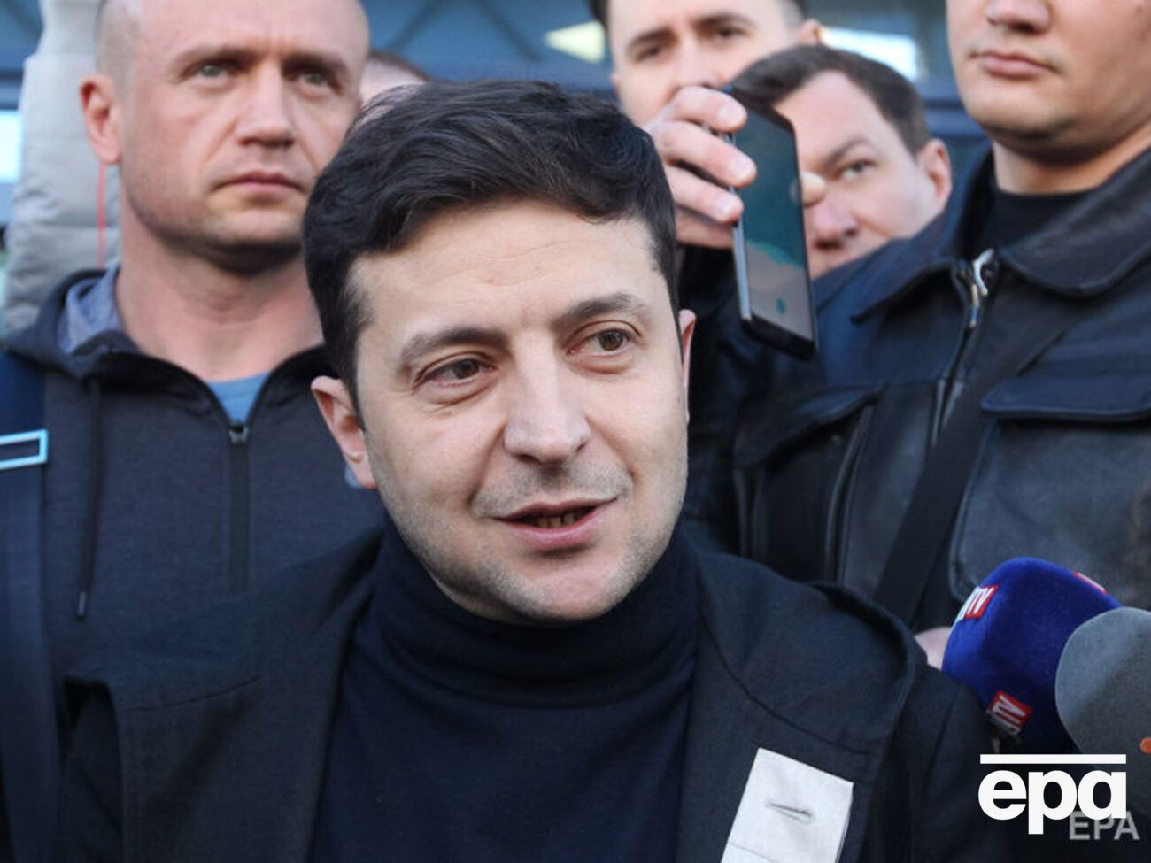 Зеленский пообещал отобрать у правоохранительных органов возможность давления на бизнес