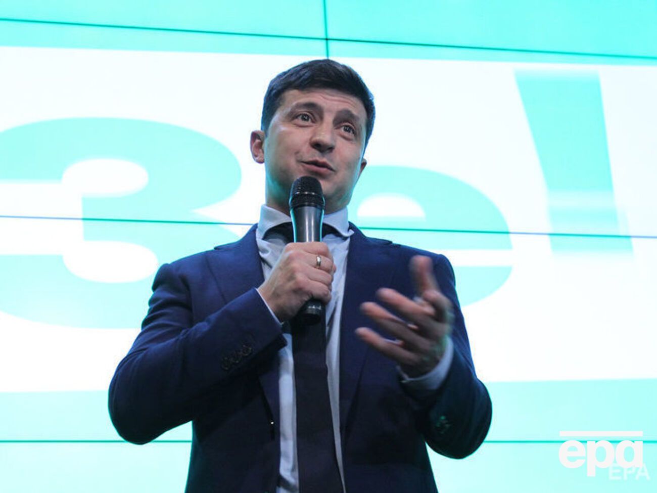 Зеленский заявил, что восток и запад Украины по-разному видят перспективу членства страны в НАТО