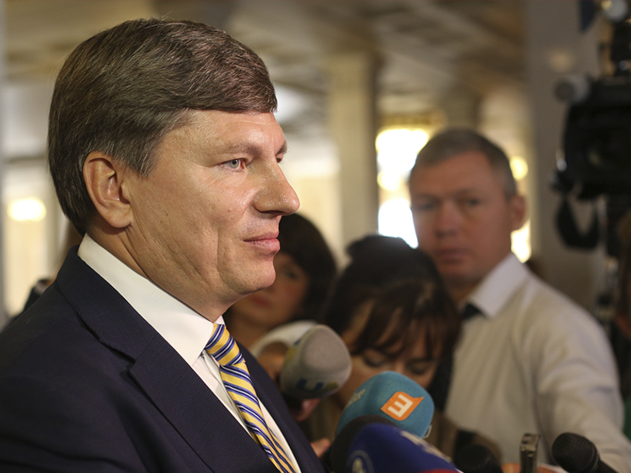 Герасимов: Мы надеемся уже в ближайшее время получить ответы на все ключевые вопросы, которые интересуют украинское общество, на дебатах