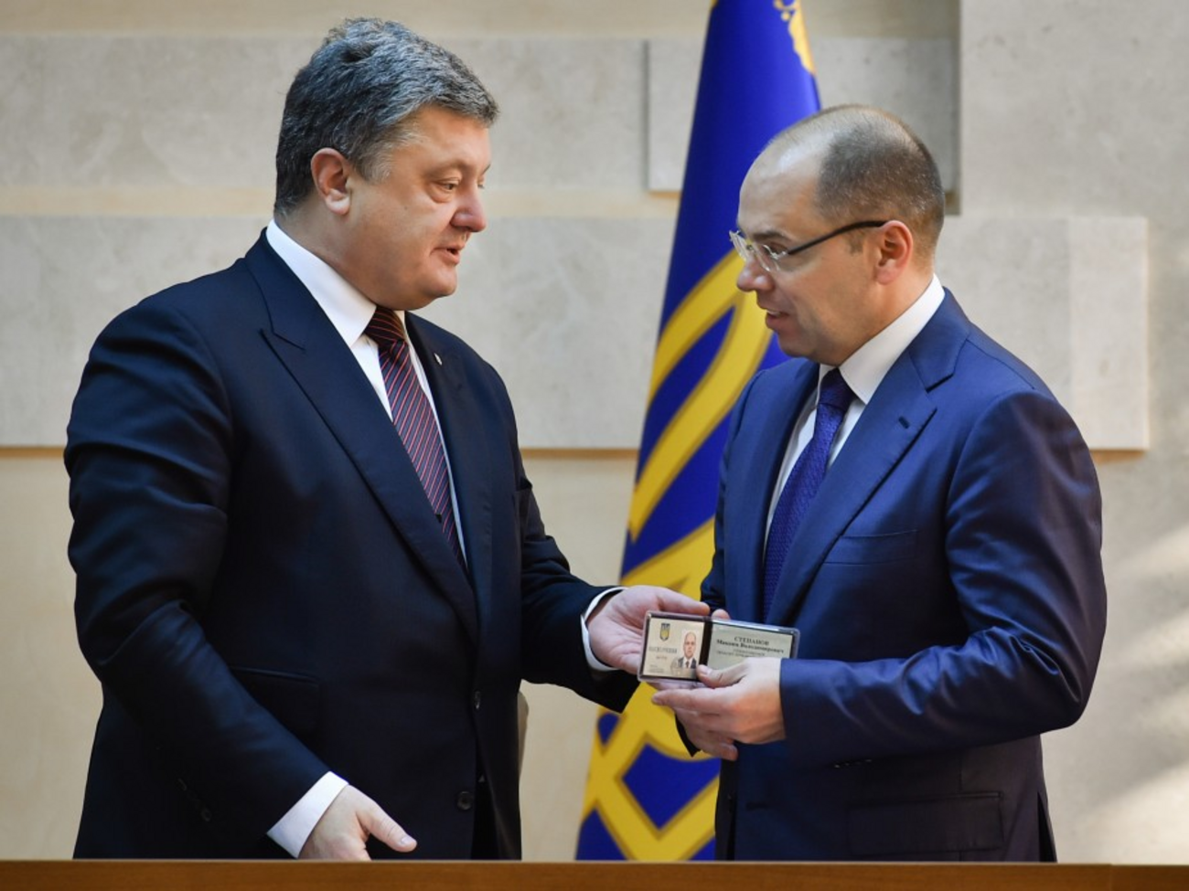 Степанов заявив, що Порошенко вийшов за межі своїх повноважень