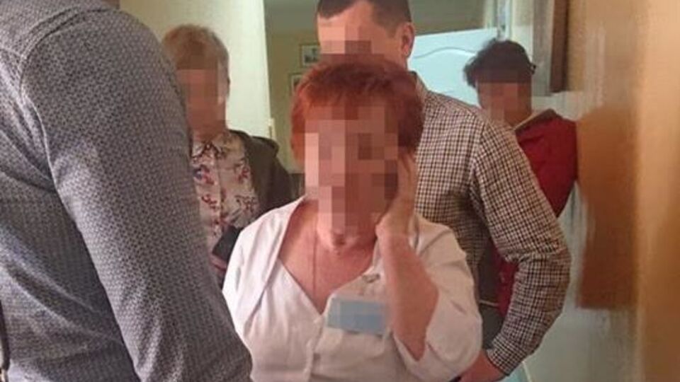 По данным СБУ, врач предлагала пациентам платить ей взятку в рассрочку
