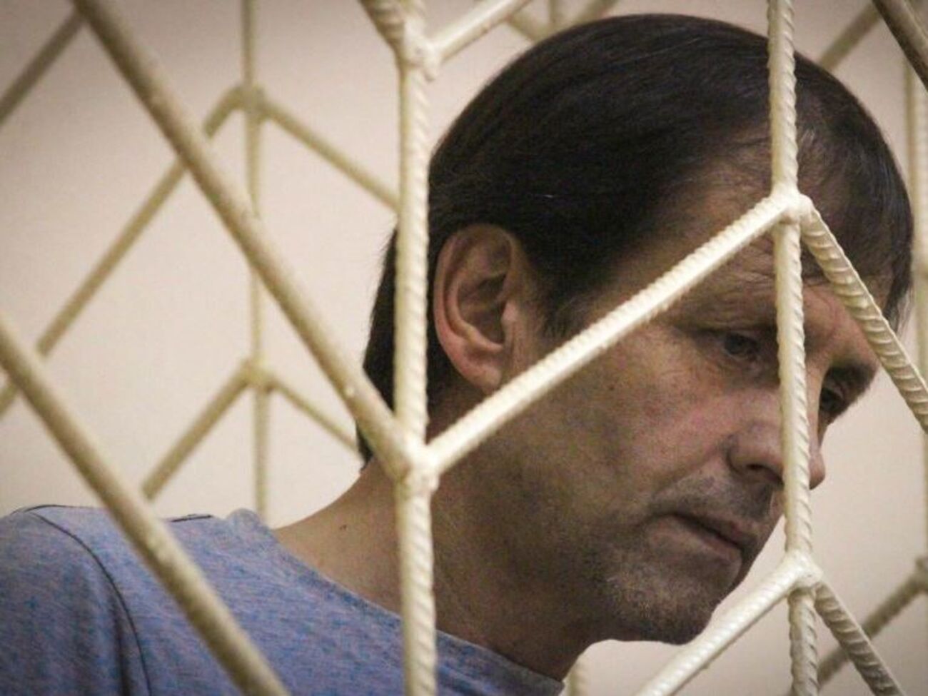 Администрация колонии не разрешила передать Балуху вещи и продукты питания