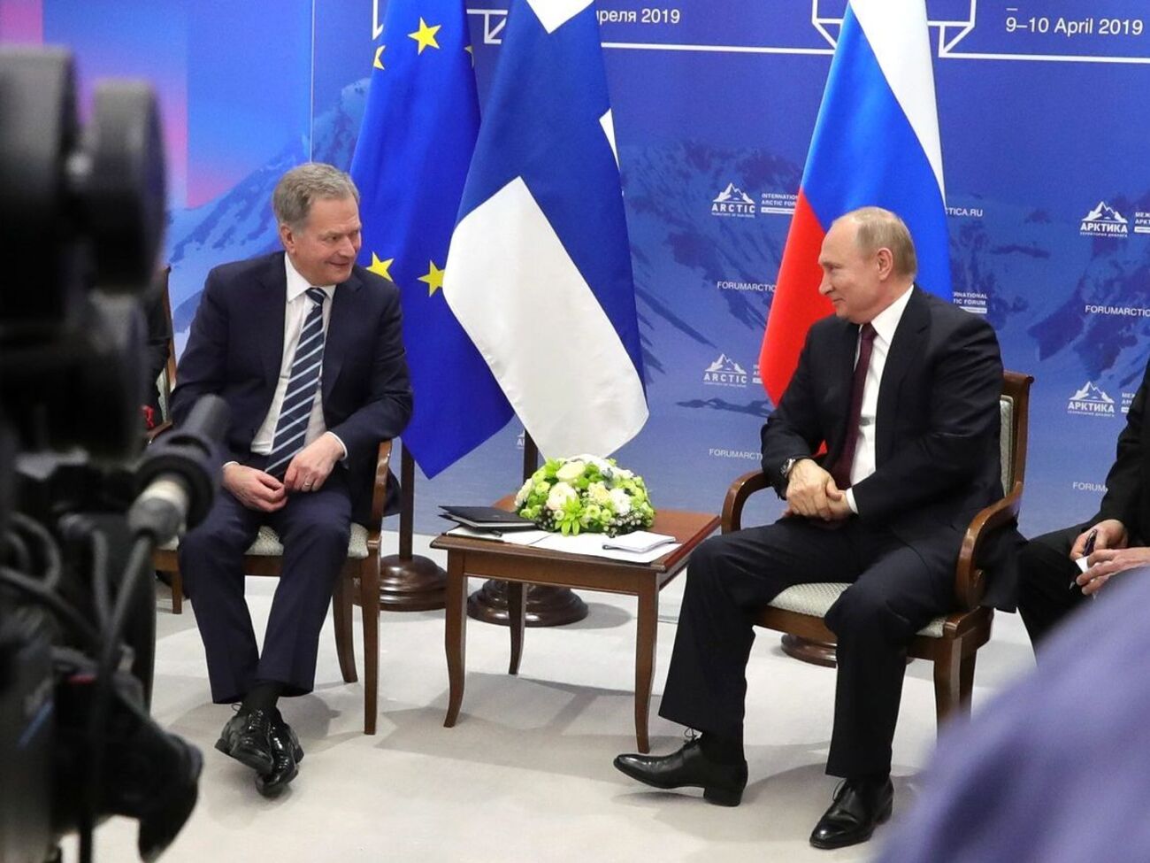 Нийнисте и Путин встречались в рамках форума, посвященного Арктике