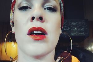 Pink: Думаю, важливо говорити про те, що завдало тобі болю. Я завжди писала пісні саме так