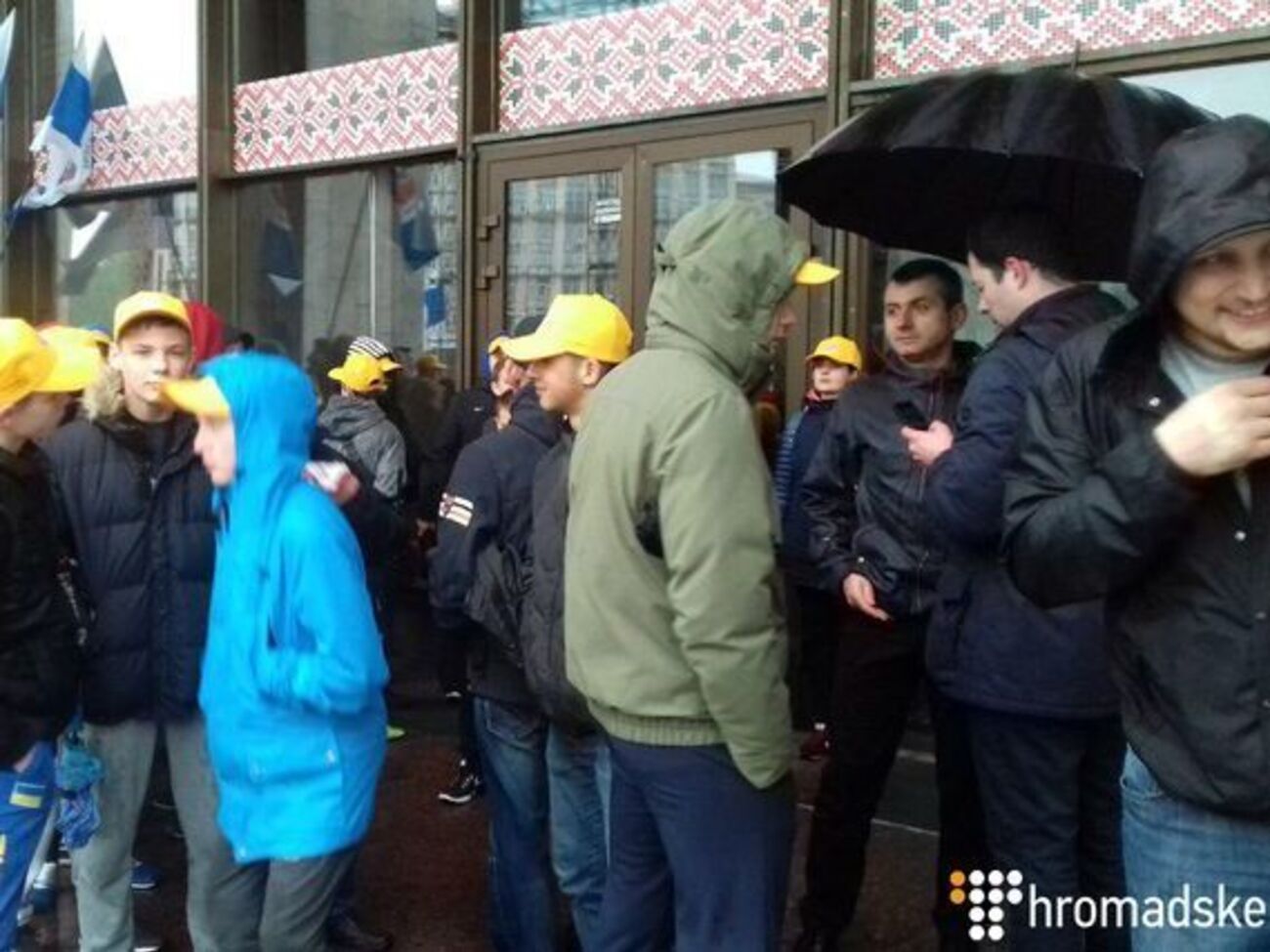 На митинге в том числе присутствовали и дети