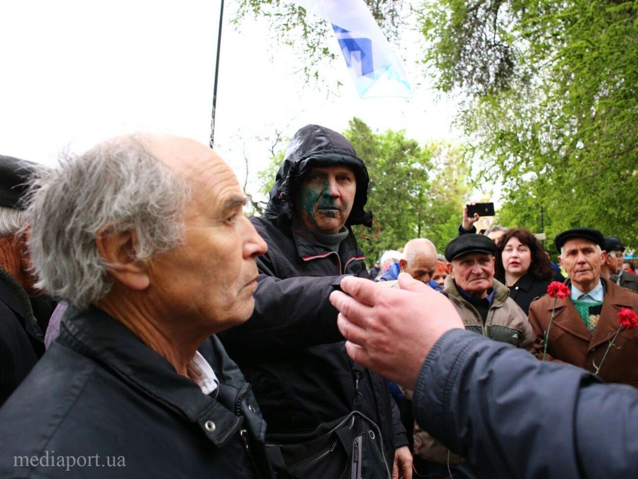 Тищенко вновь досталось на первомайской акции