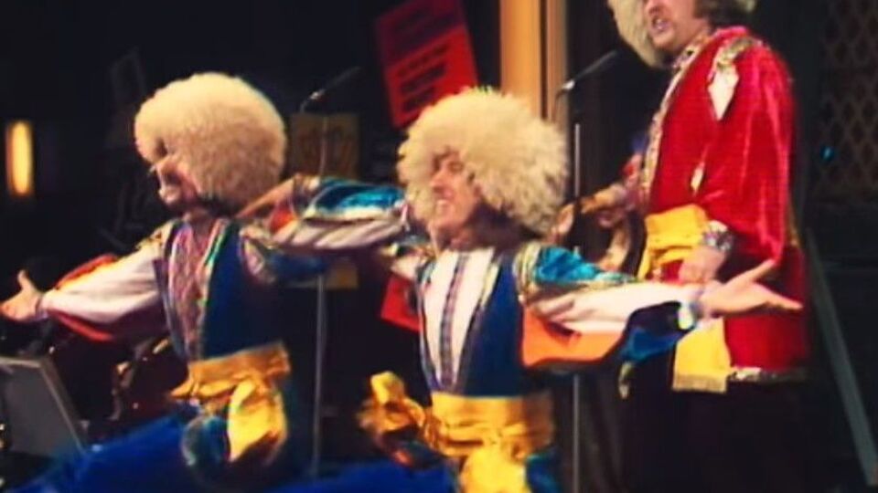 У ролику Галлахера виконують гопак