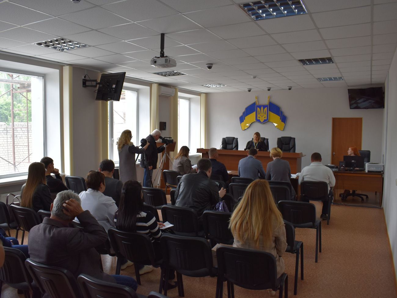 Суд рассматривал дело в присутствии представителей ОБСЕ