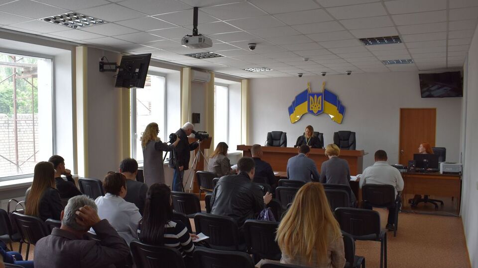 Суд рассматривал дело в присутствии представителей ОБСЕ