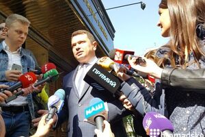 Сытник: Повестку увидел в СМИ, официального вызова не получал