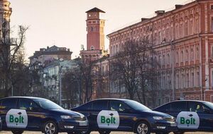 В Bolt заявили, что работать с ними могут только водители растаможенных авто с украинскими номерами