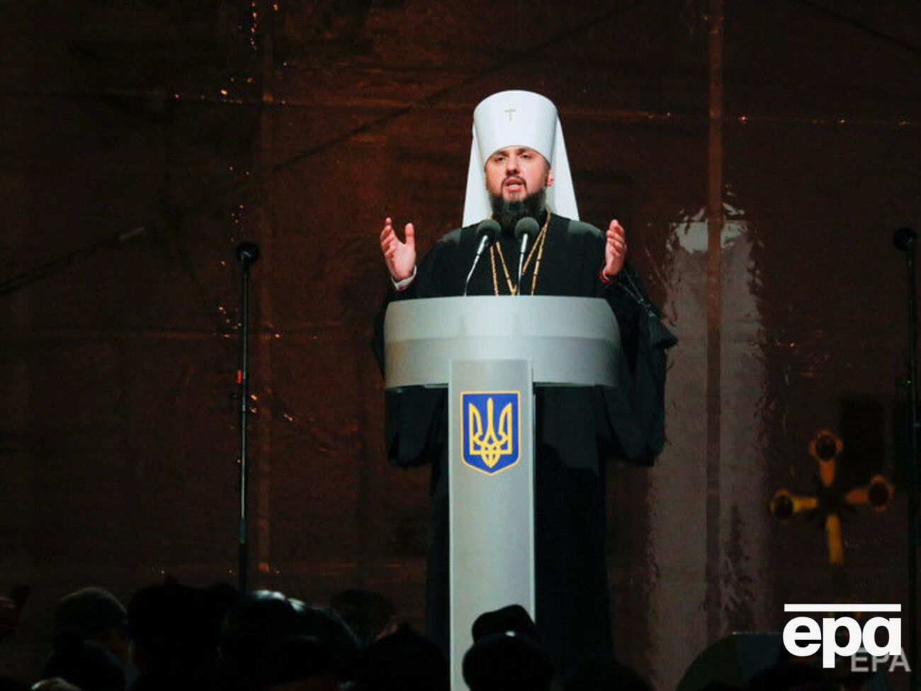 Епифаний: Нельзя идти вперед с головой, повернутой назад