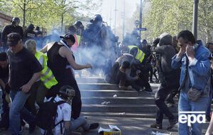 Во время столкновений не менее 11 человек получили травмы