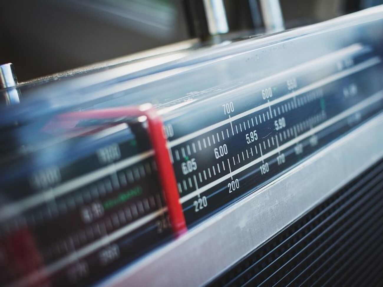 Наблюдатели проверили 13 частот семи украинских радиостанций, которые вещают на севере Крыма