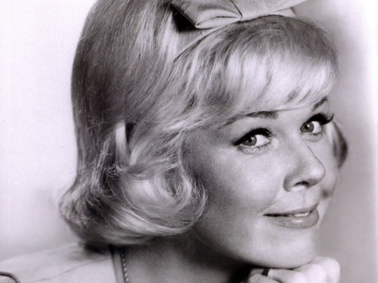 Дорис Дэй была удостоена двух звезд на голливудской Аллее славы