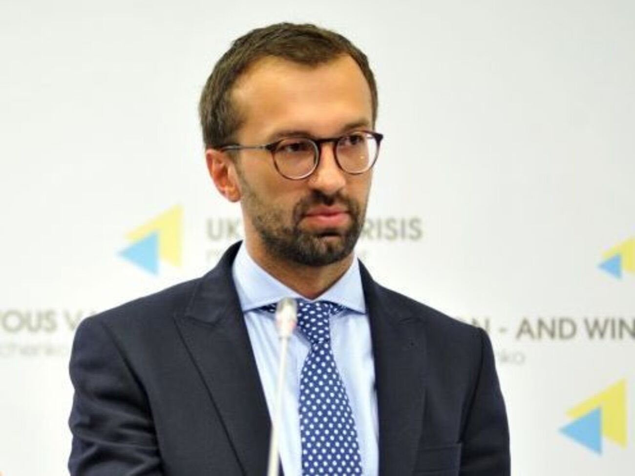 Лещенко (на фото) вважає, що Луценко хоче залишитися на своїй посаді