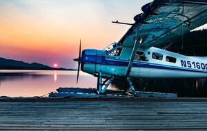 Гідроплани на Алясці використовують для екскурсійних польотів