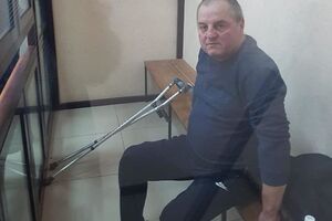 Рідні з'ясовують причини госпіталізації Бекірова