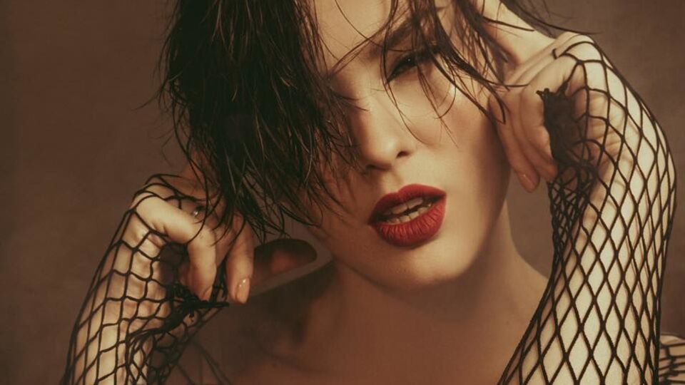 Maruv: Для того щоб я робила цей елемент легше, мені треба скинути кілька кіло (сім кілограмів). Хто зі мною?