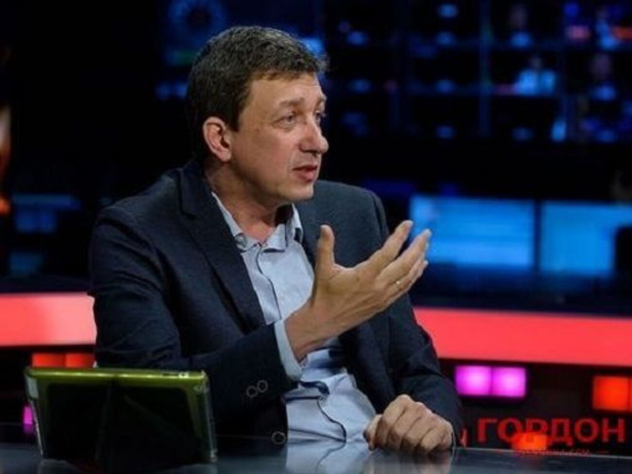 Доний: Мы сейчас на "Титанике", и наш айсберг все ближе