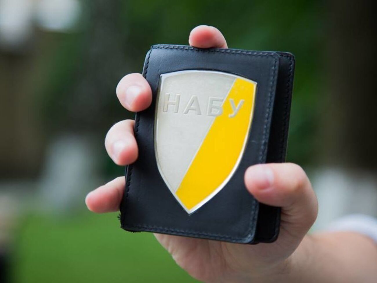 В НАБУ заявили о задержании трех человек по делу о жилье для Нацгвардии