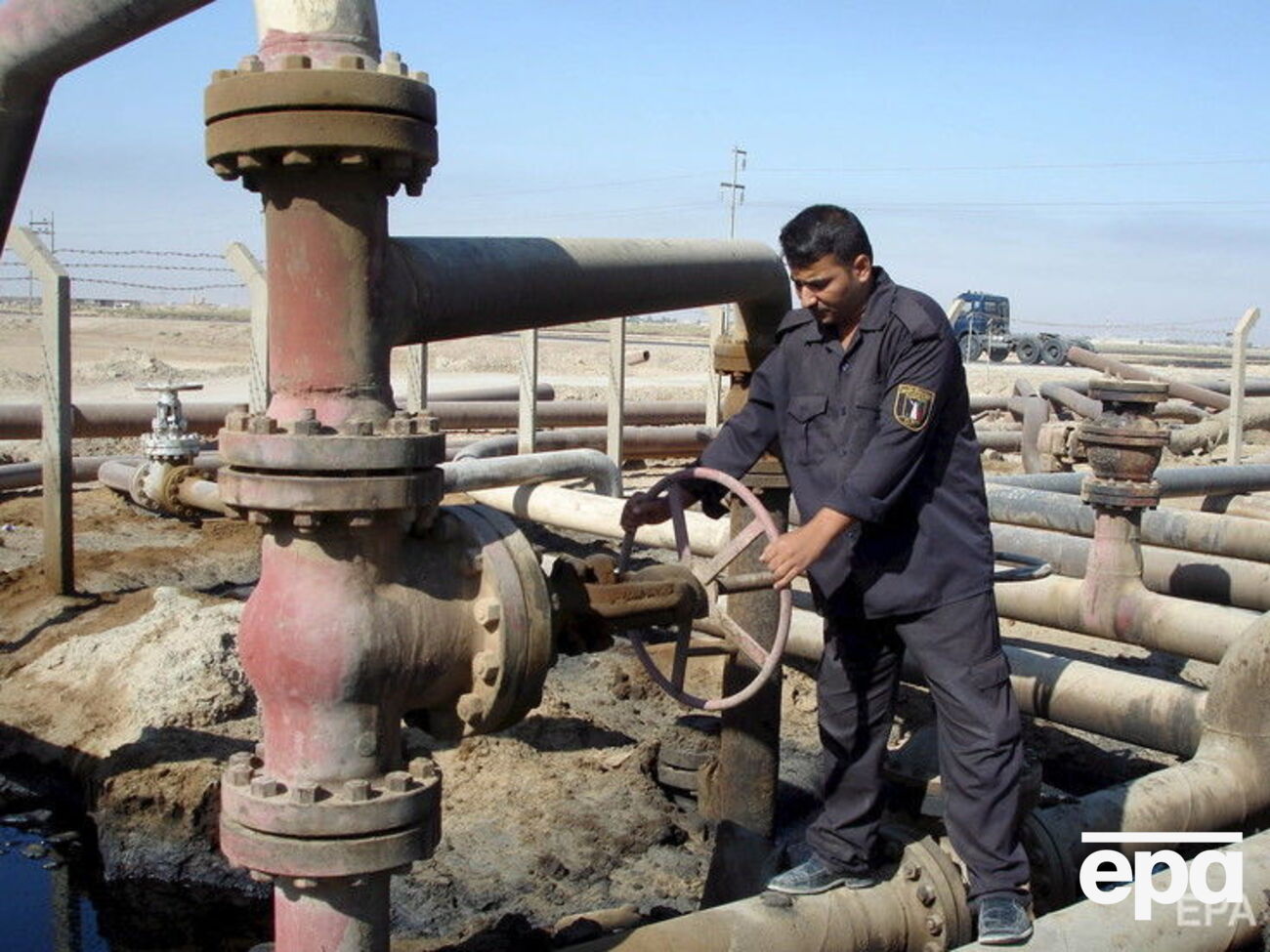 Из-за атаки прокачку нефти остановили