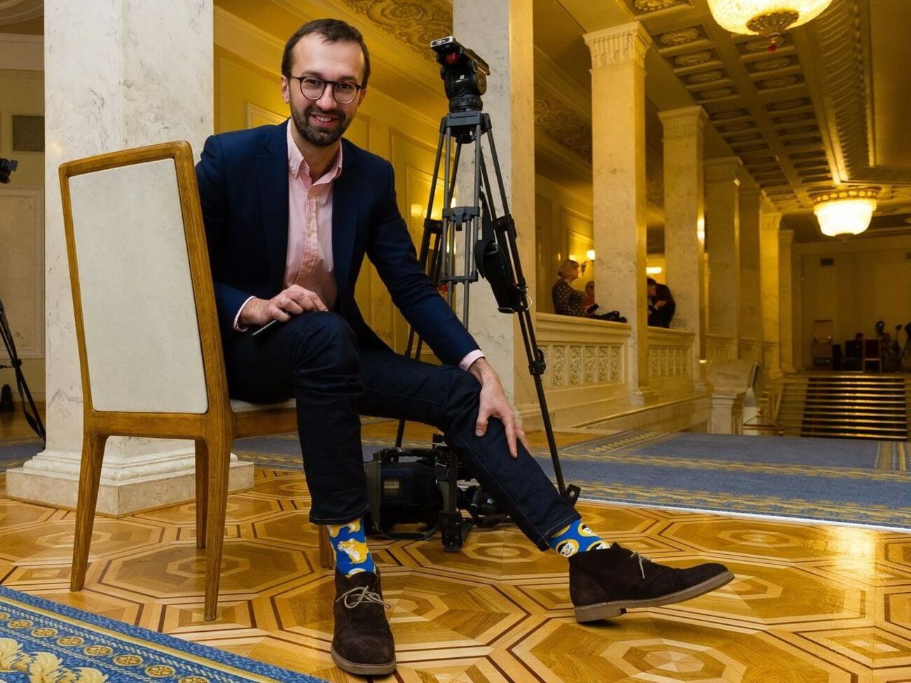 Лещенко (на фото) вважає, що Луценко намагається зберегти посаду генпрокурора