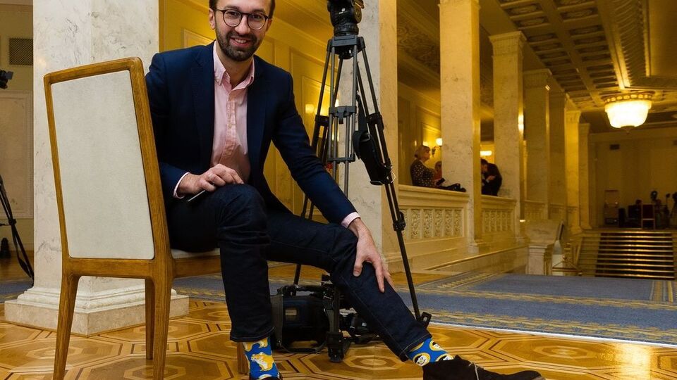 Лещенко (на фото) вважає, що Луценко намагається зберегти посаду генпрокурора