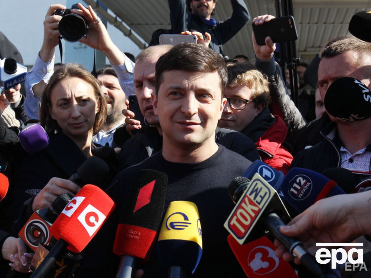 Зеленский об обещании назначить дату инаугурации 14 мая: Вранье мелких мошенников