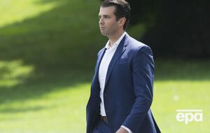 По данным источников The Hill, комитет по разведке Сената США хотел бы обсудить 10 тем с сыном президента Дональда Трампа Дональдом (на фото)