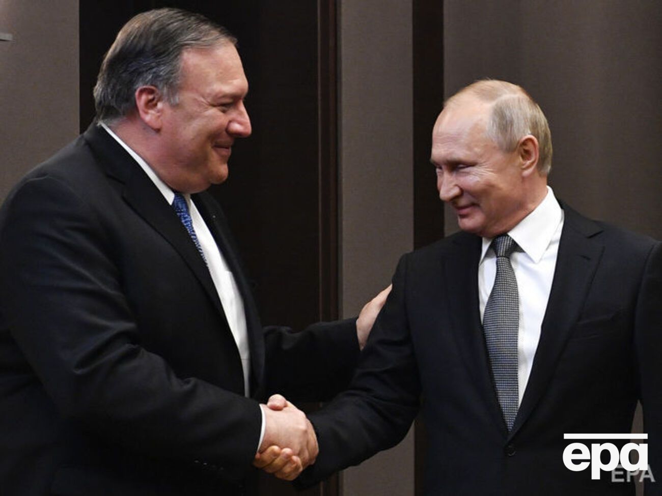 Помпео зустрівся з Путіним 14 травня