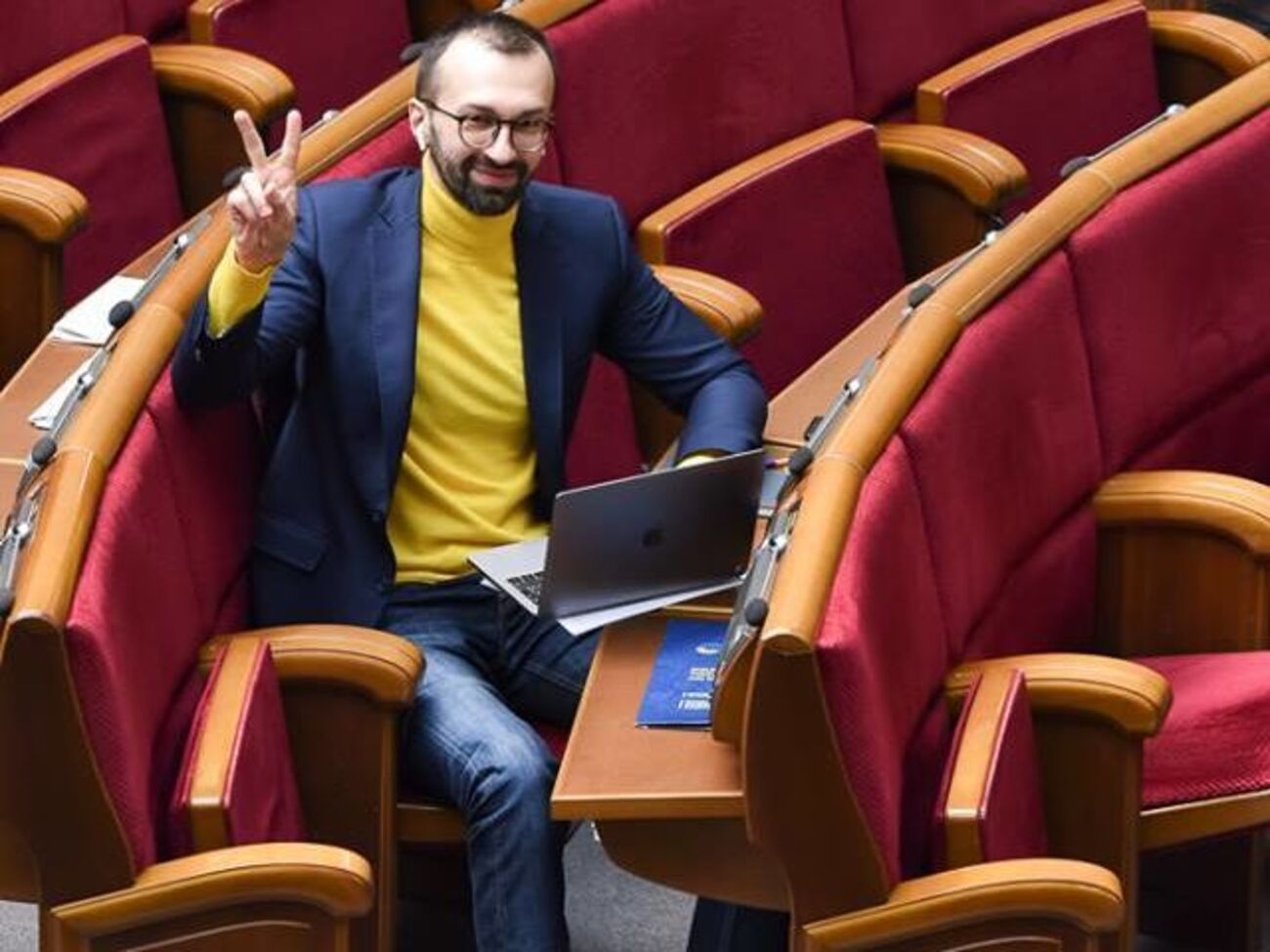 Лещенко (на фото): Мені просто цікаво &ndash; Луценко при своєму розумі?