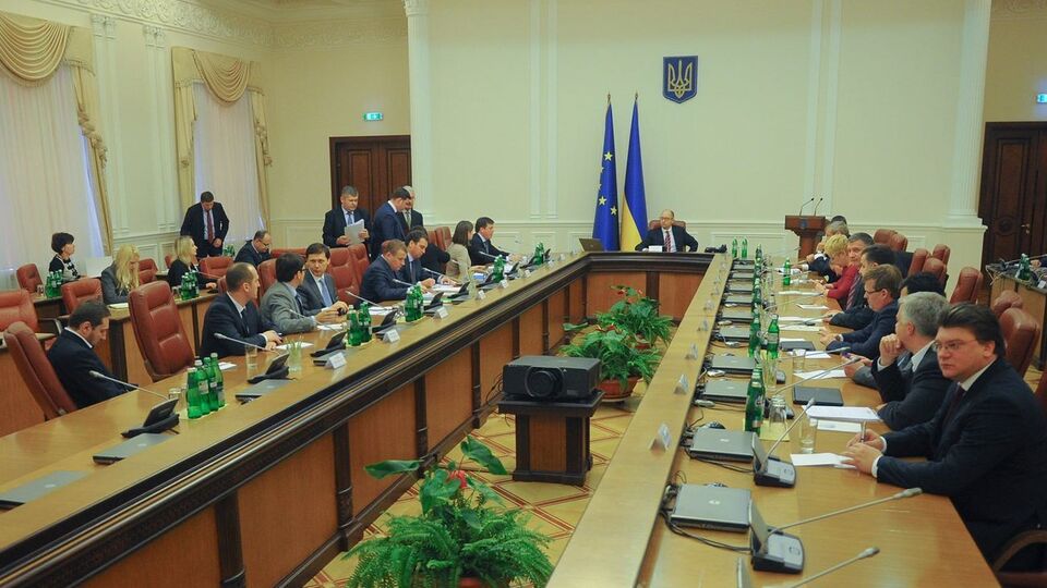 Кабмін розробив два сценарії зростання української економіки