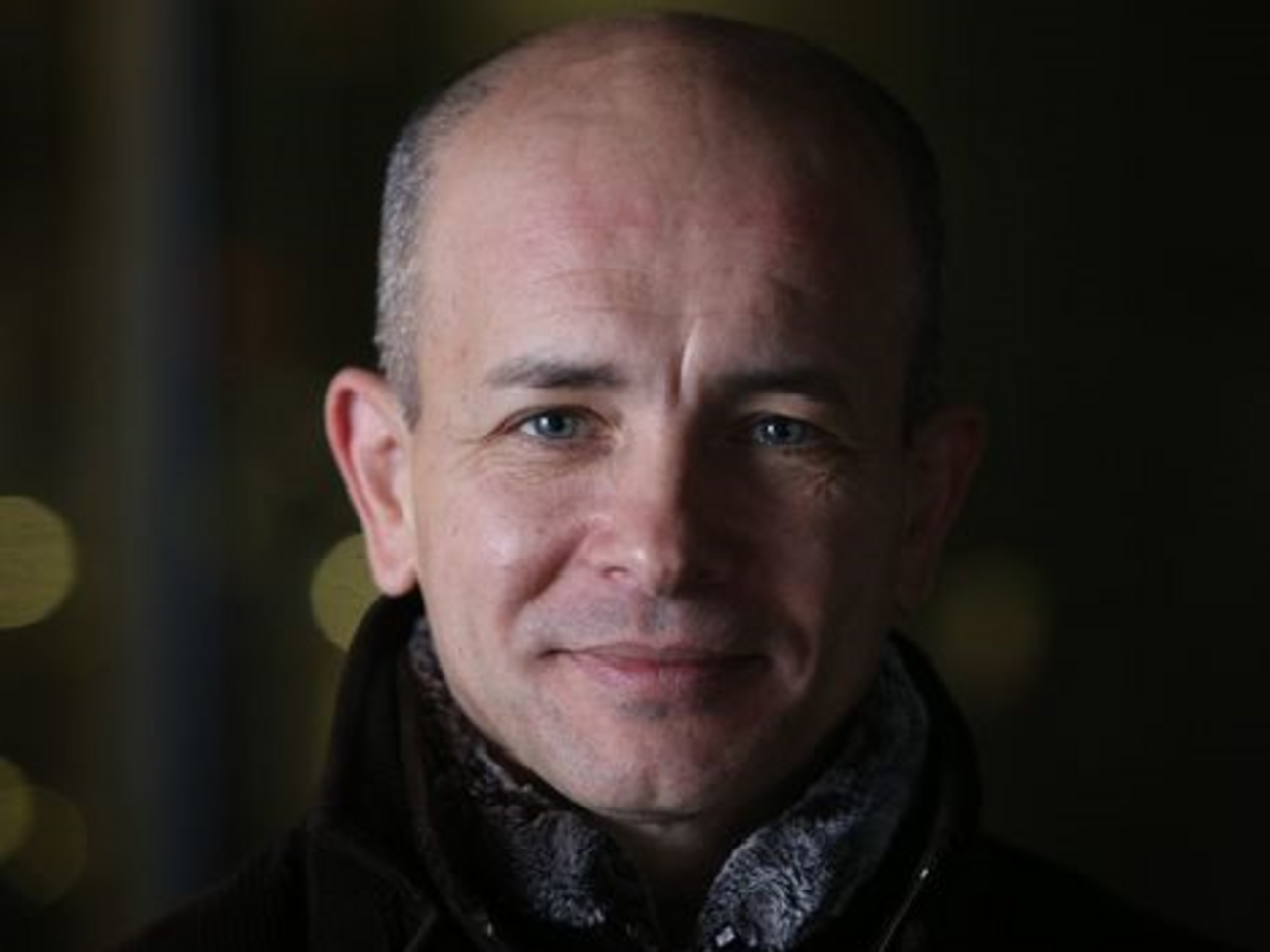 Коломойскому нужны не акции "ПриватБанка". Он хочет, чтобы государство просто доплатило ему за ограбленный банк