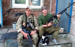 Паславский (слева) погиб в боях под Иловайском