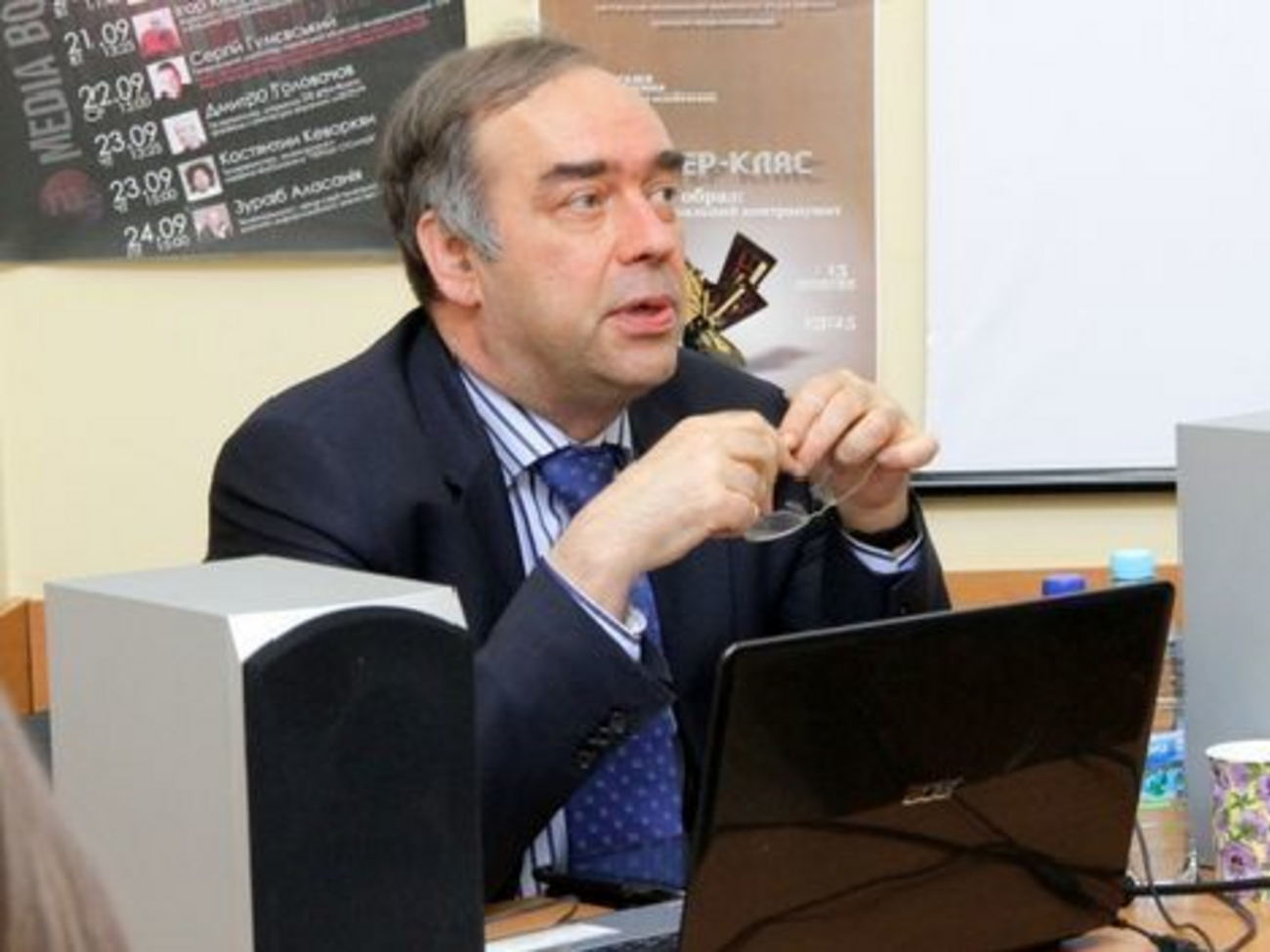 Мартыненко:&nbsp;С 2010 года в регламенте Верховной Рады вообще нет таких слов "коалиция депутатских фракций"