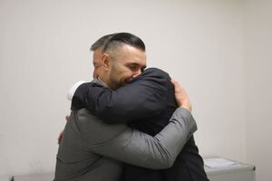 Аваков: Мы здесь для того, чтобы поддержать нашего солдата