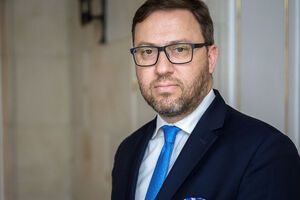 Ціхоцький повідомив, що в Польщі поки що не визначилися, хто прибуде на інавгурацію Зеленського