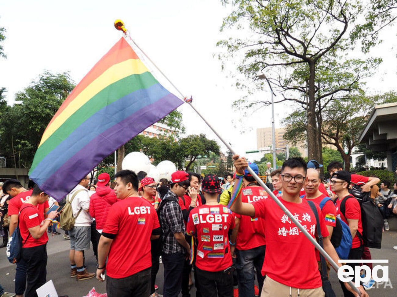 В декабре 2016 года около 150 тыс. человек вышли на улицы Тайваня, требуя легализовать однополые браки