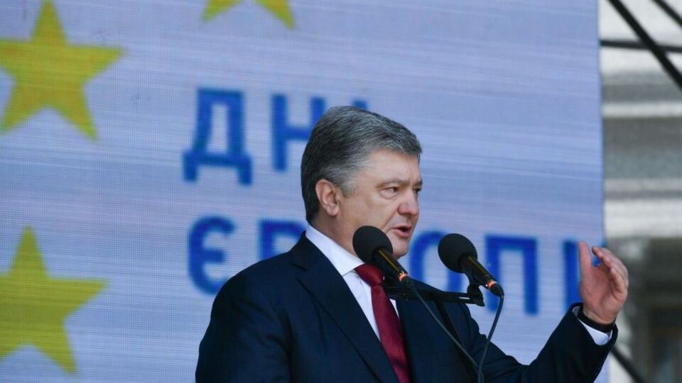 Порошенко: Твердо сподіваюся, що новий президент продовжить рух України до ЄС